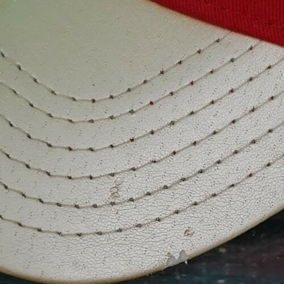 Game Of Thrones Hat “Hear Me Roar” Lannister Adjustable Cap Red And Gold - Picture 10 of 10